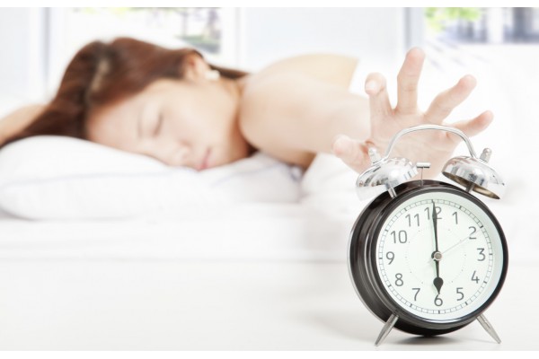 8 erros de saúde que cometemos logo depois de acordar