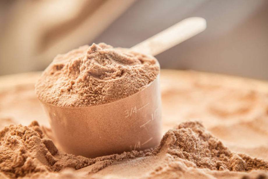 Whey protein e outros suplementos ganham nova regulamentação pela Anvisa